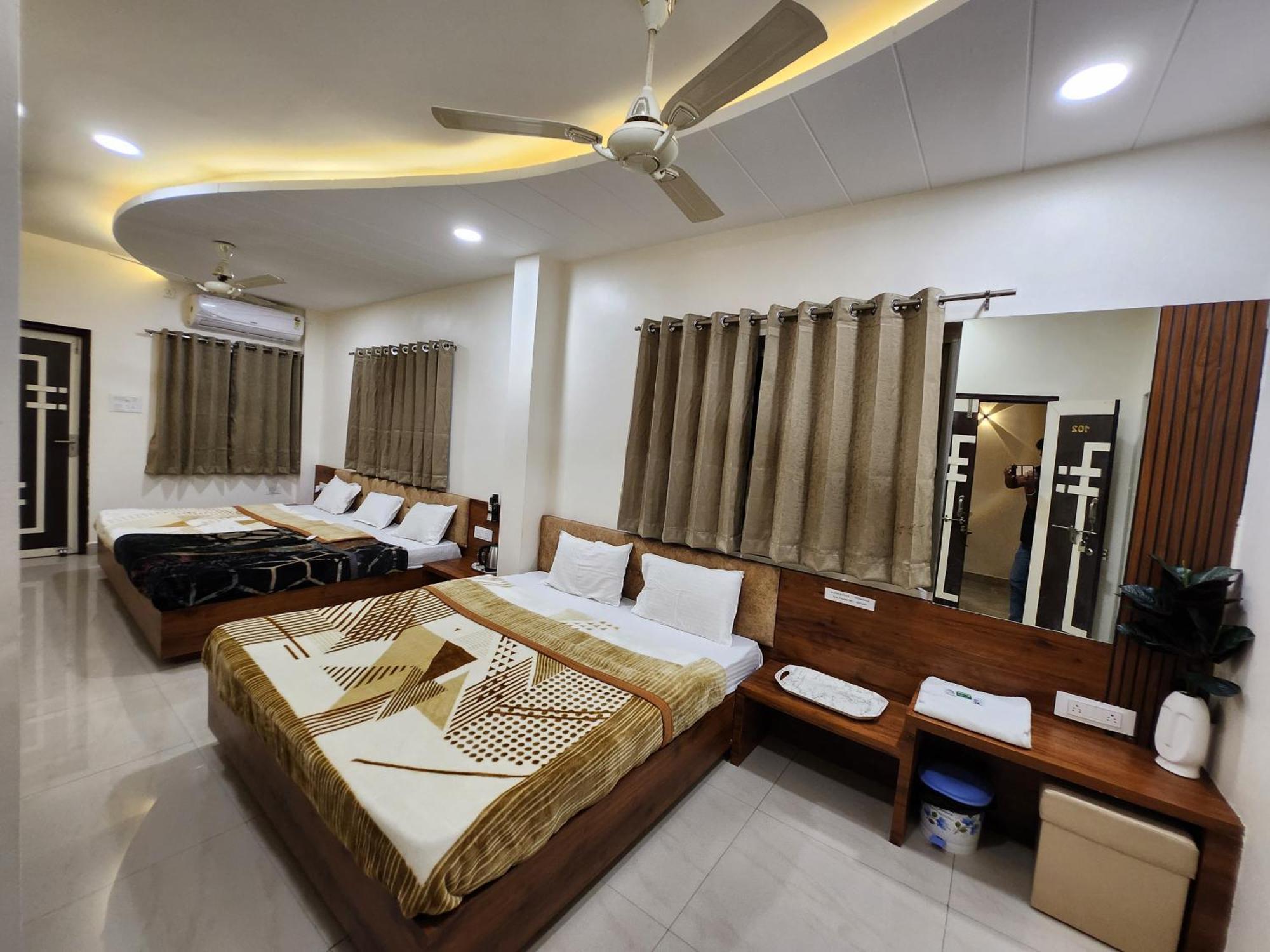 Hotel Anantshree Ujjain Exterior photo