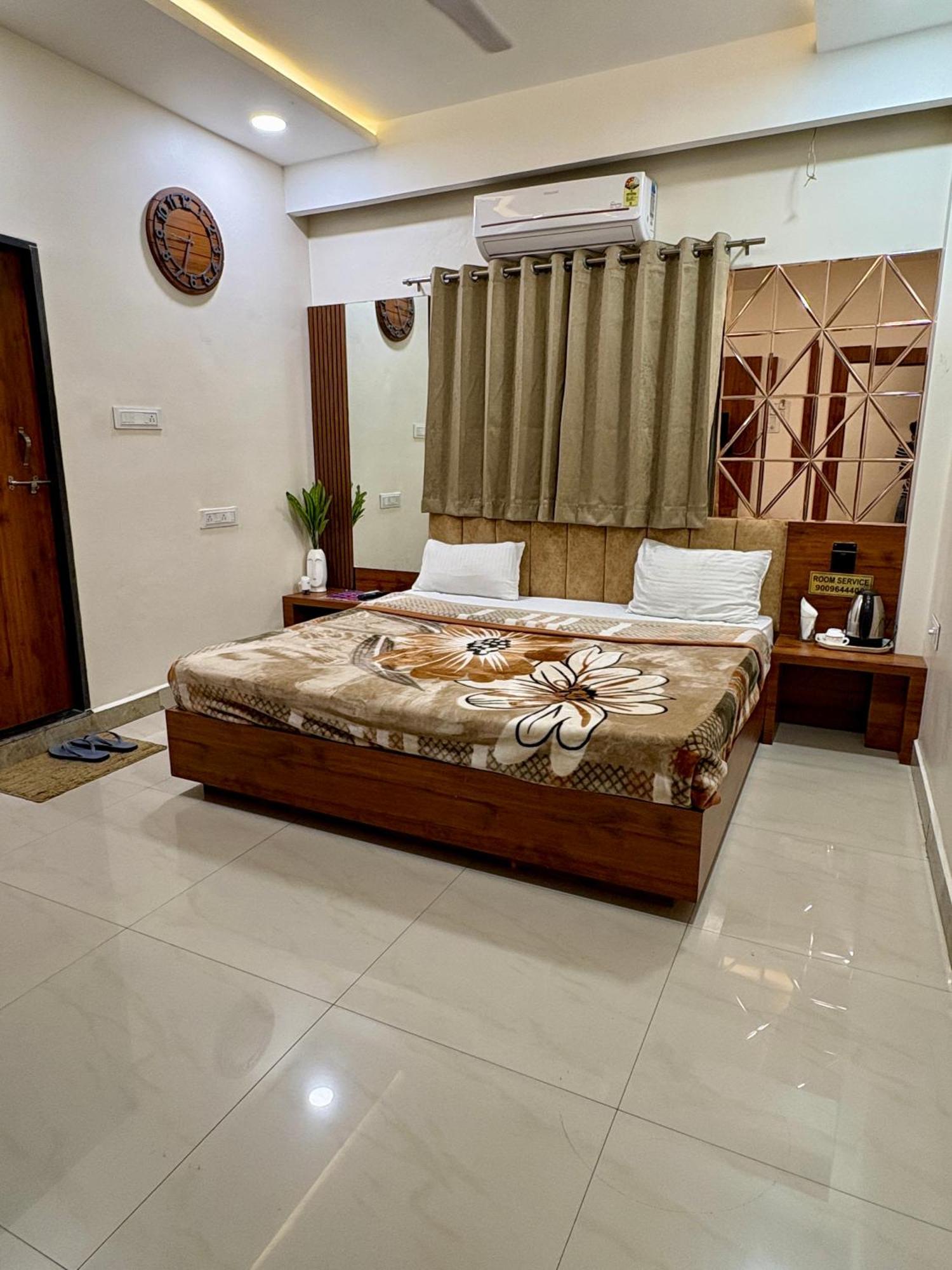Hotel Anantshree Ujjain Exterior photo