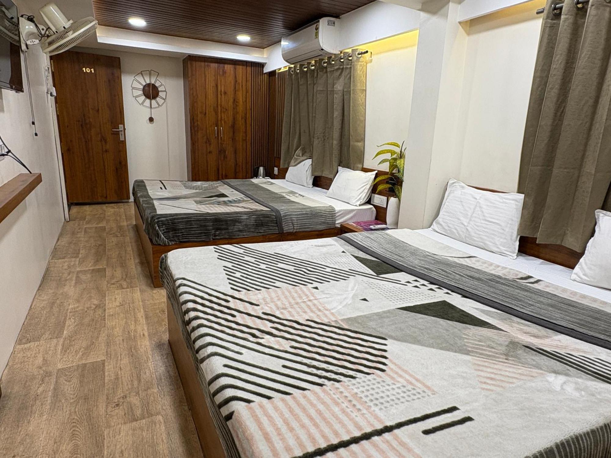 Hotel Anantshree Ujjain Exterior photo