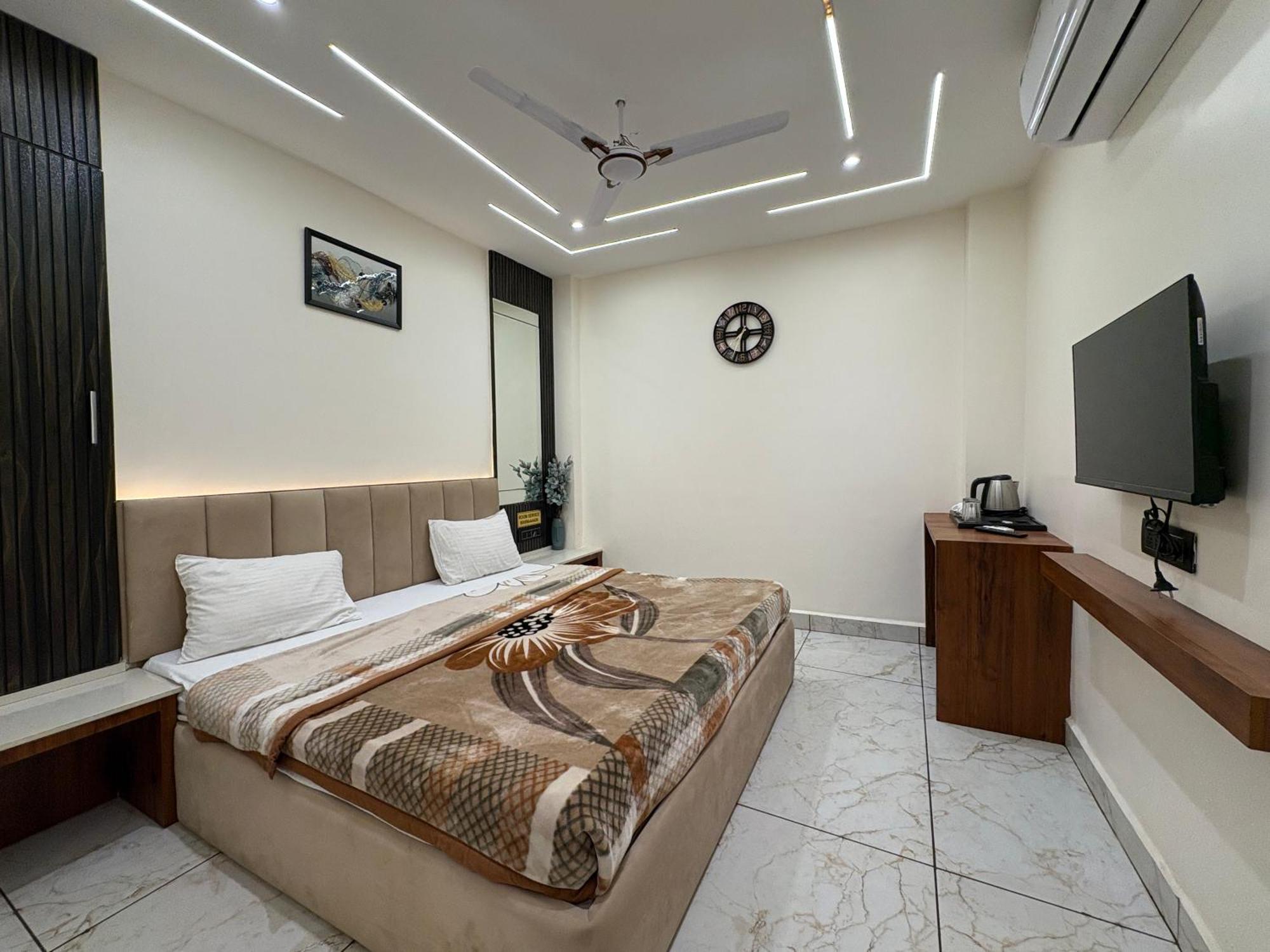 Hotel Anantshree Ujjain Exterior photo