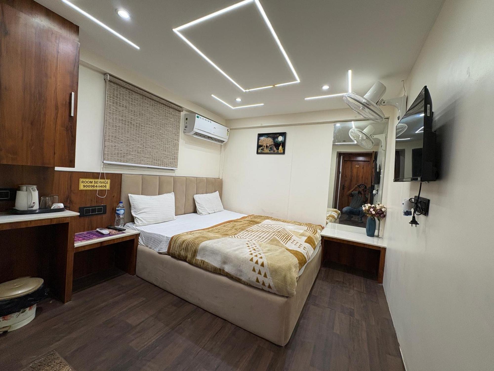 Hotel Anantshree Ujjain Exterior photo