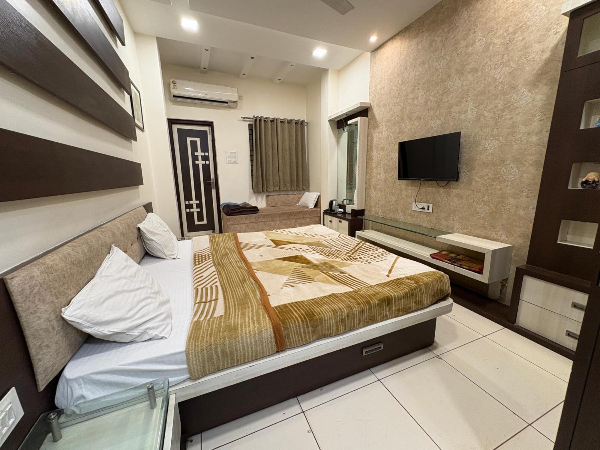 Hotel Anantshree Ujjain Exterior photo