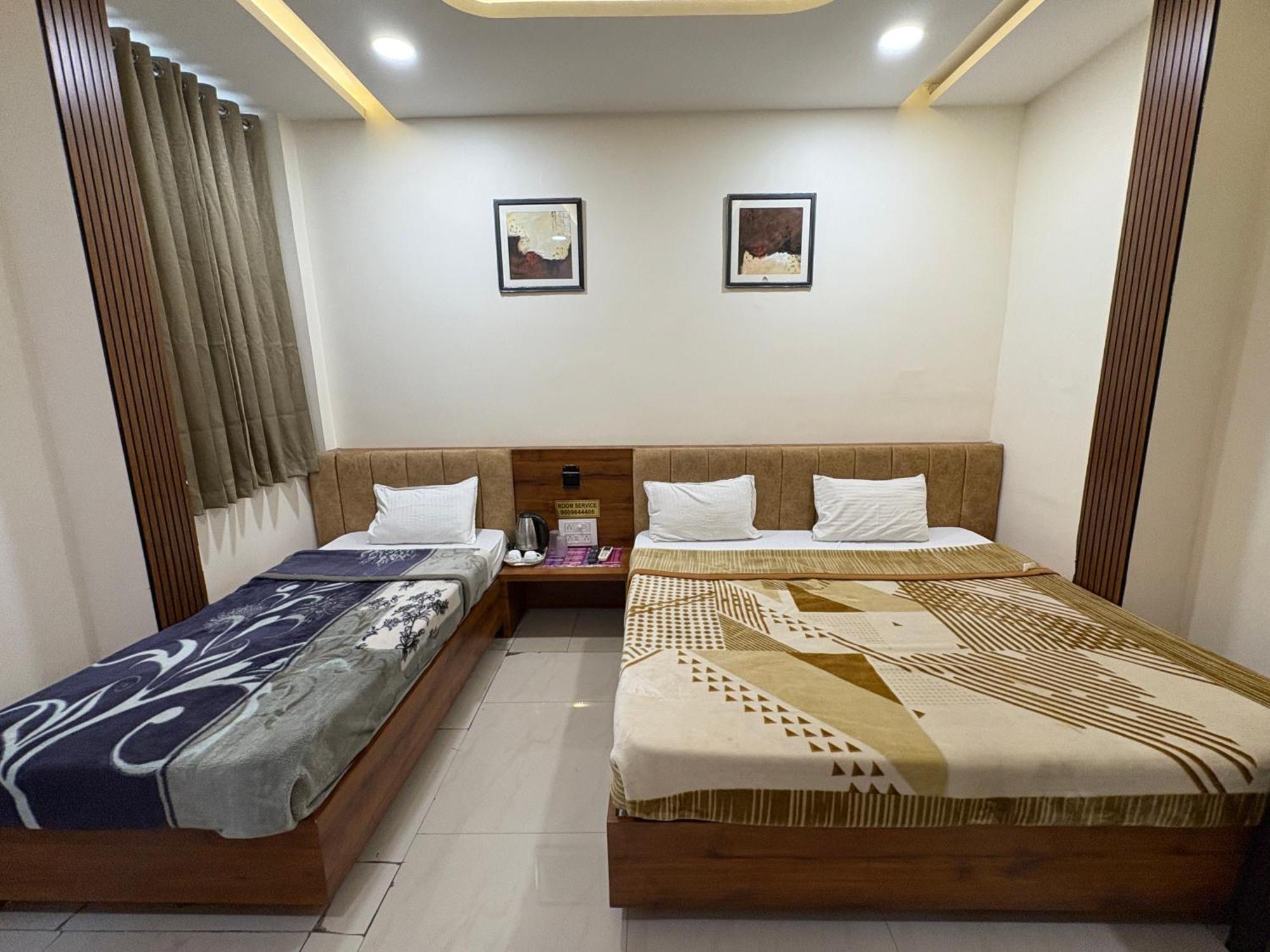 Hotel Anantshree Ujjain Exterior photo